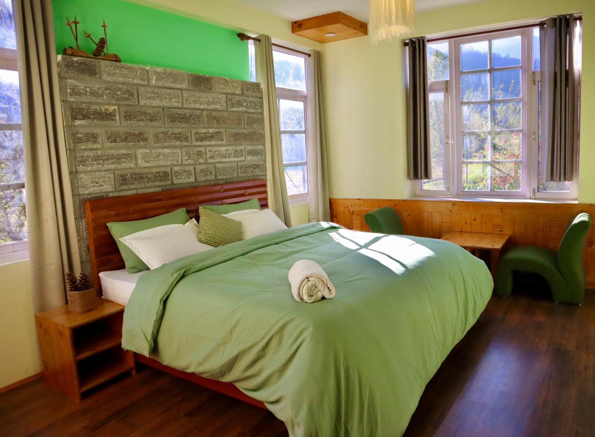 Flüstern Hostel&Café Nagar  Extérieur photo
